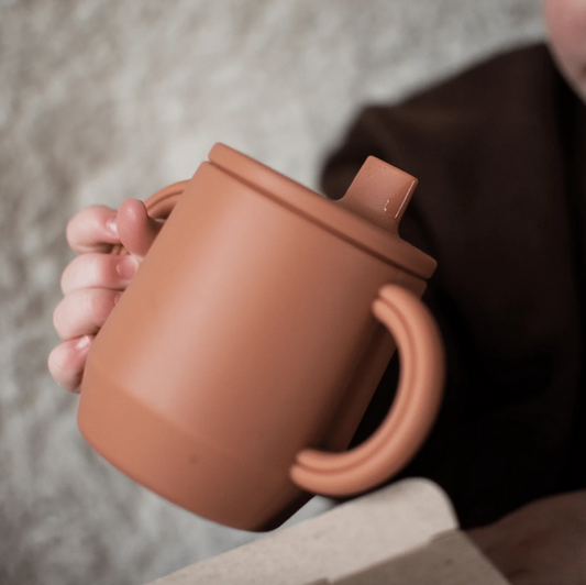 Atelier Keen treniņkrūze ar snīpi mazuļiem, pirmā krūzīte, Sippy Cup, Cinnamon  - kanēļa brūna krāsa