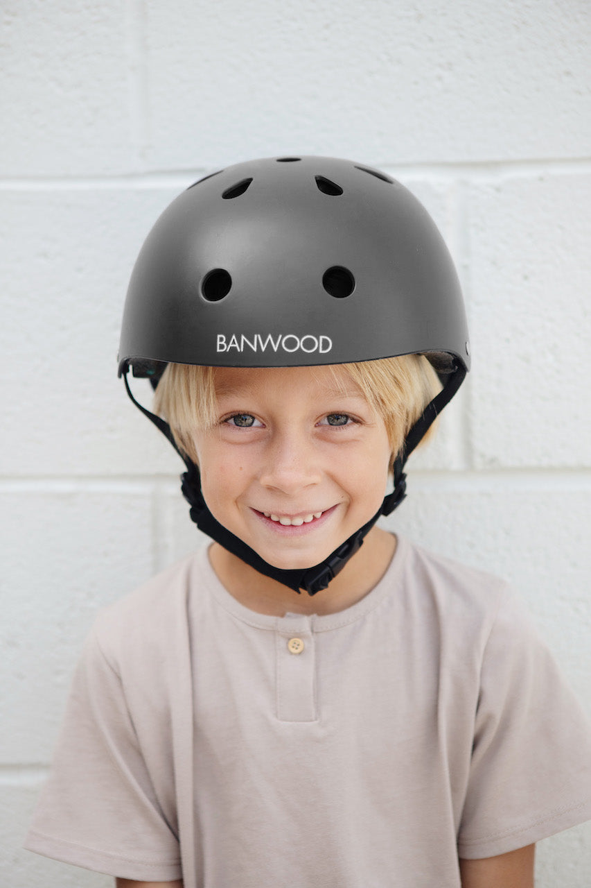 Bērnu drošības ķivere, Classic Helmet, Matte Black, Banwood, BW-HELMET-BLACK
