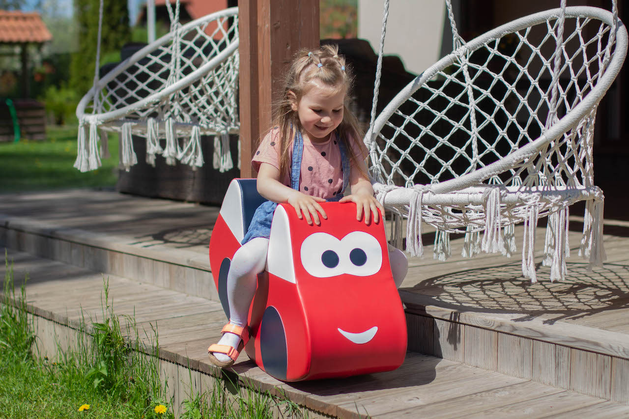 Šūpuļzirdziņš Auto, Soft Play Rocker Car, sarkans, IGLU