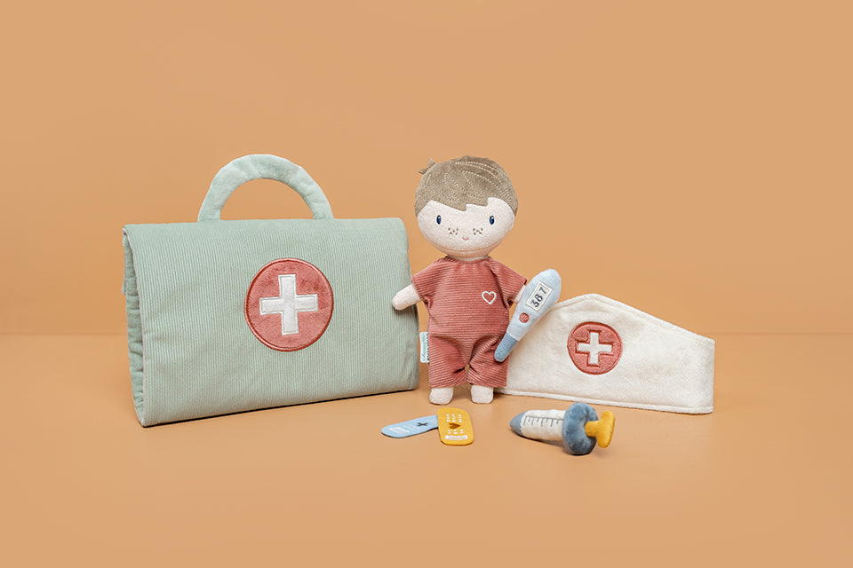 Ārsta rotaļu komplekts ar lelli, Playset with doll "Doctor ", Little Dutch, LD4549