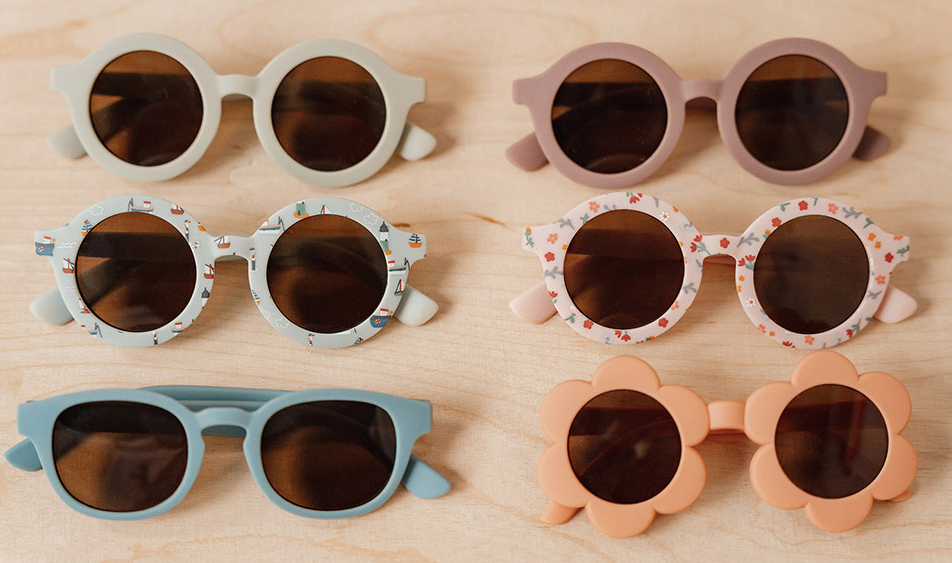 Dažādas Little Dutch saulesbrilles