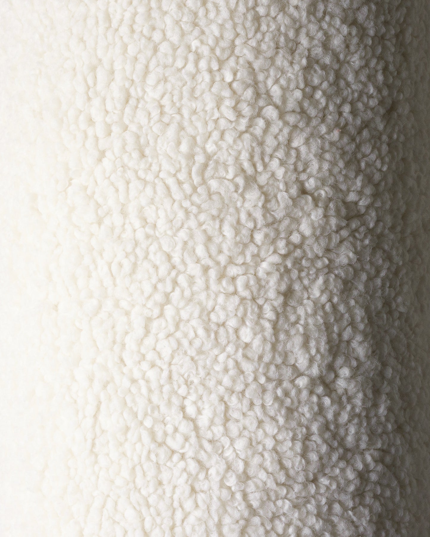 Otomāns Cream White Ottoman, Wigiwama