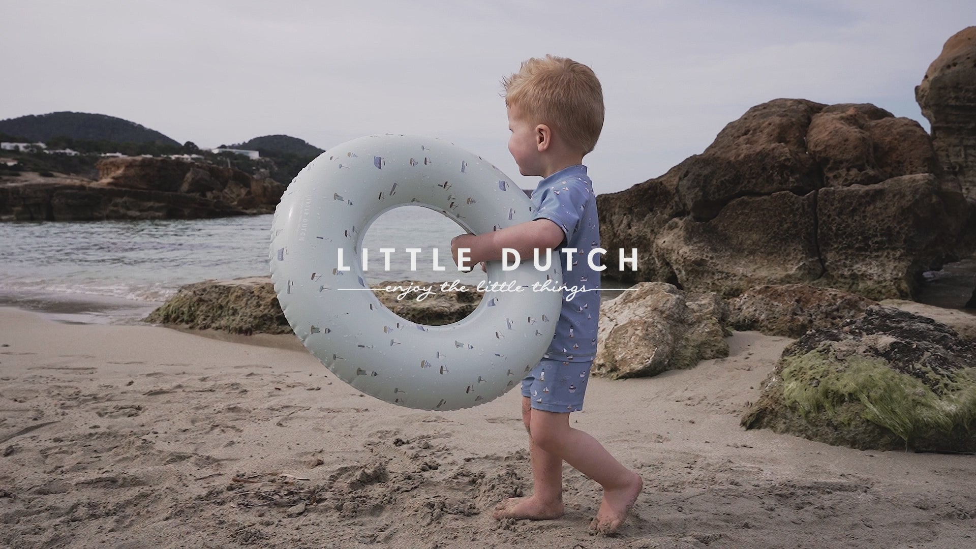 Video - Little Dutch peldriņķis zils un rozā, pludmales rotaļlieta, pūslis, Swim Ring Sailors Bay, Pink Little Flowers, 2008700 2008701 
